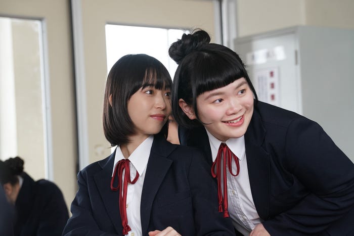 森川葵、富田望生 (C)フジテレビ