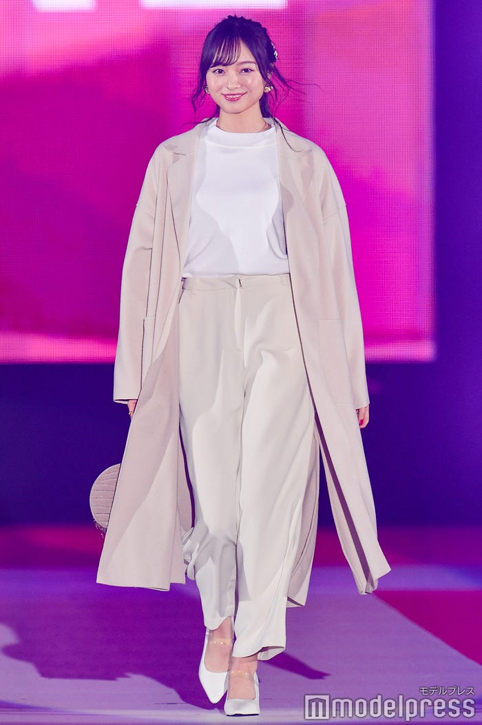 梅澤美波(C)モデルプレス