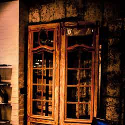 家具もインテリアも全てヴィンテージ物/aA Design Museum, Hongdae, Seoul, South Korea by Jirka Matousek