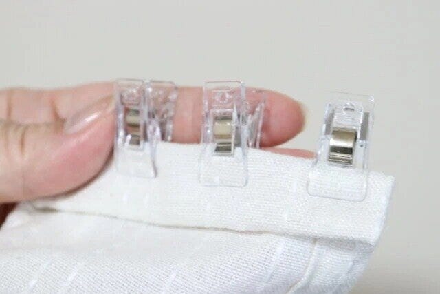 ダイソーのマチ針代わりになる手芸クリップ（口幅14mm、8個）