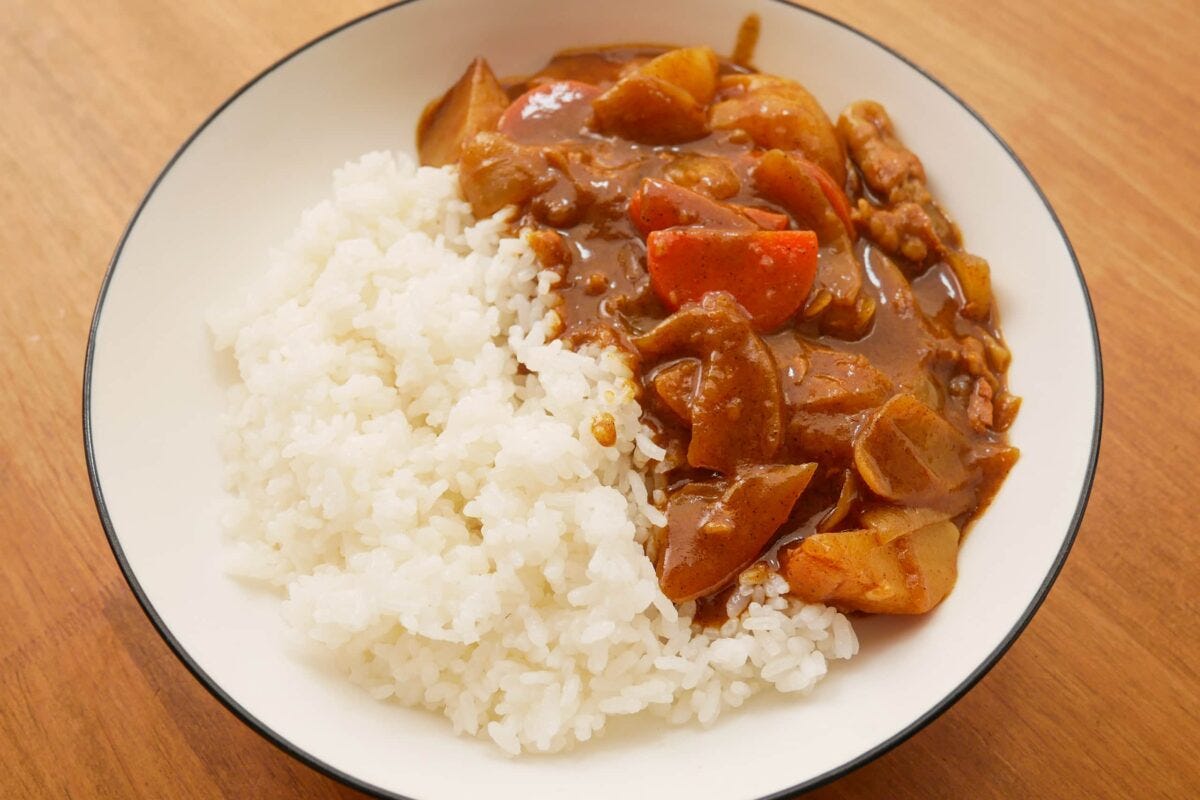 リュウジ・学校給食カレー