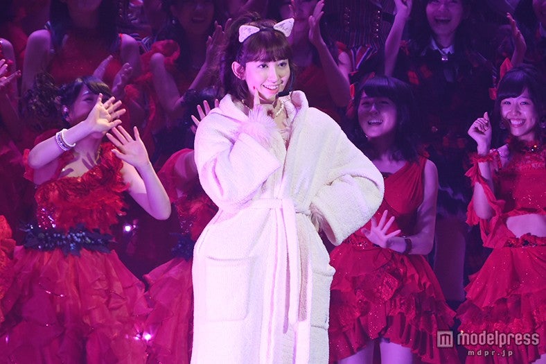 着物姿のぱるる、SEXYなこじはる…AKB48紅白歌合戦は衣装も注目 着物姿のぱるる、SEXYなこじはる…AKB48紅白歌合戦は衣装も注目