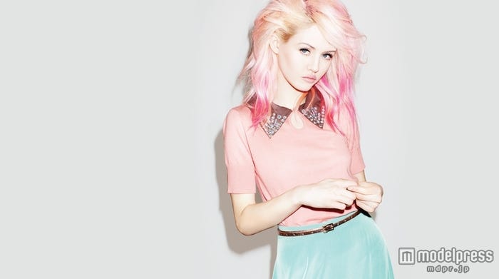 ピンク髪 ふくれっ面の注目モデルが Forever 21 のイメージモデルに モデルプレス ピンク髪 ふくれっ面の注目モデルが Forever 21 のイメージモデルに モデルプレス