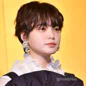 欅坂46平手友梨奈 一部活動休止発表後初の公の場 新人賞受賞も 私はそうは思わない 平手節 スピーチ 第31回日刊スポーツ映画大賞 モデルプレス