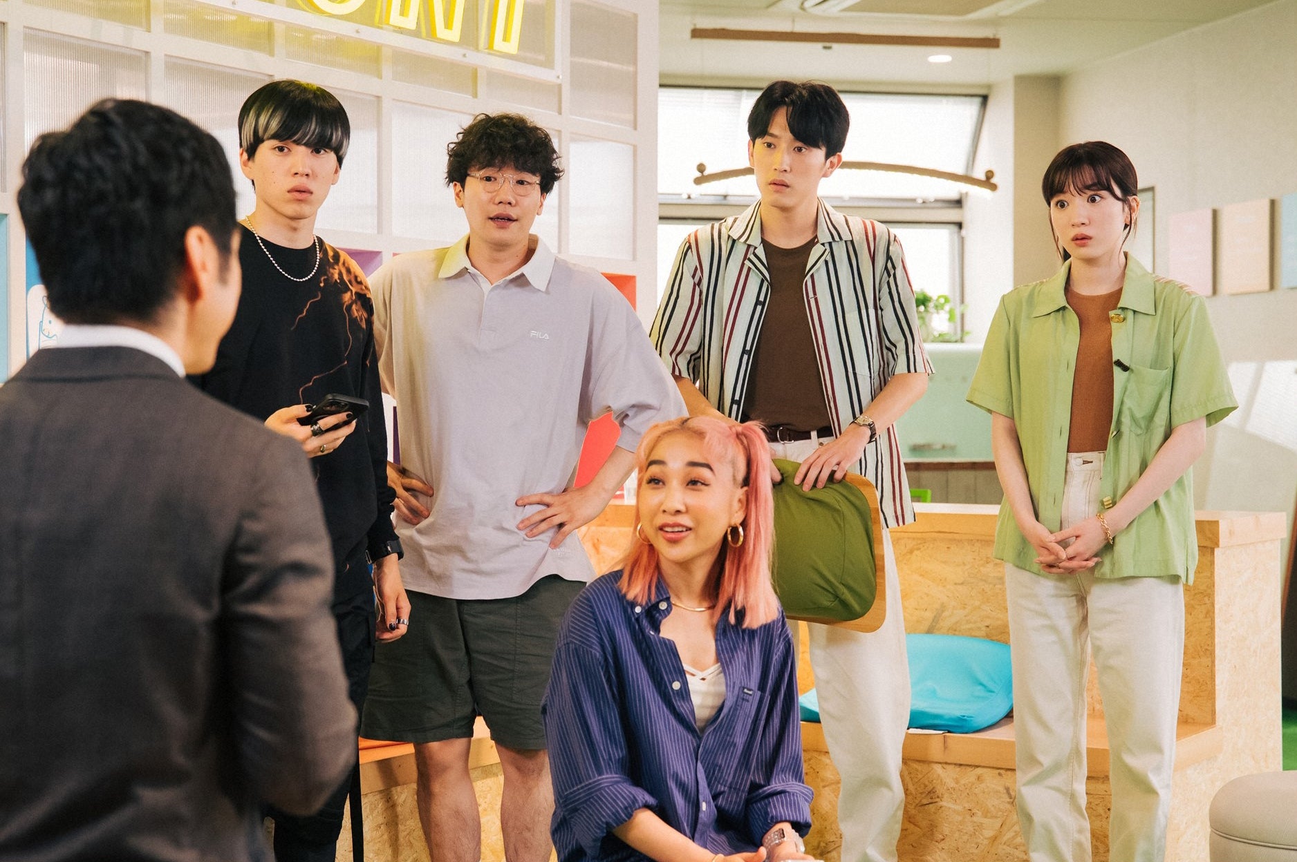 坂東龍汰、前原滉、青山テルマ、杉野遥亮、永野芽郁／「ユニコーンに乗って」第2話より（C）TBS