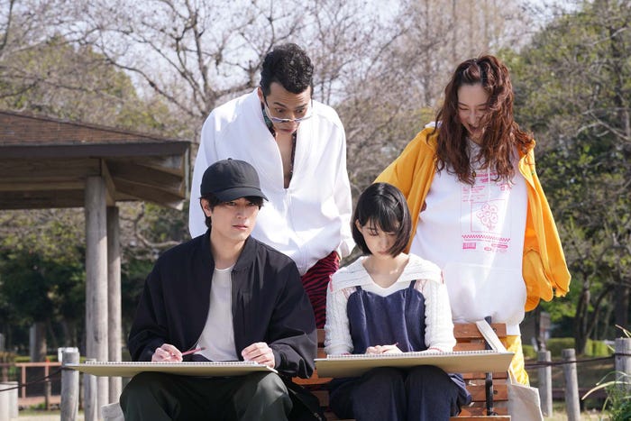(左上から時計周り)満島真之介、ファーストサマーウイカ、間宮祥太朗、森川葵「ナンバMG5」第2話(C)フジテレビ