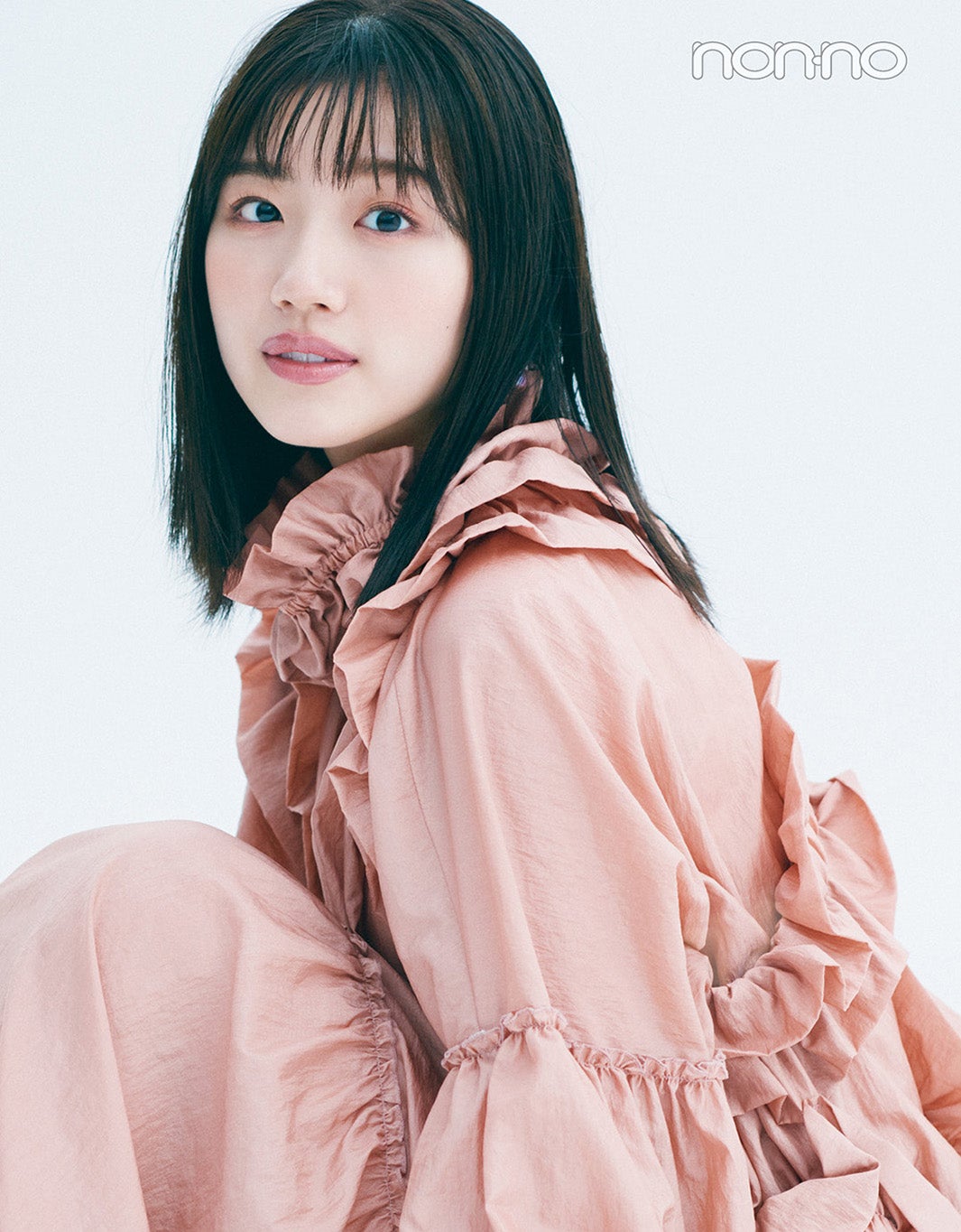 日向坂46佐々木美玲「non・no」初表紙 可憐な表情で魅了 - モデルプレス