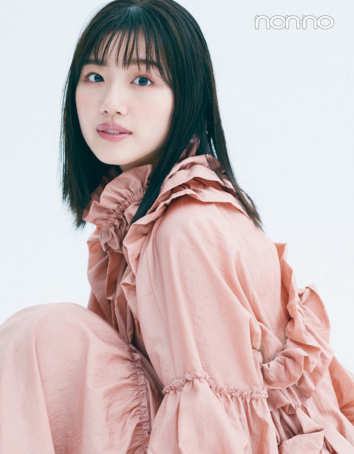 佐々木美玲(C)non-no2022年1月号通常版/集英社 撮影/三瓶康友
