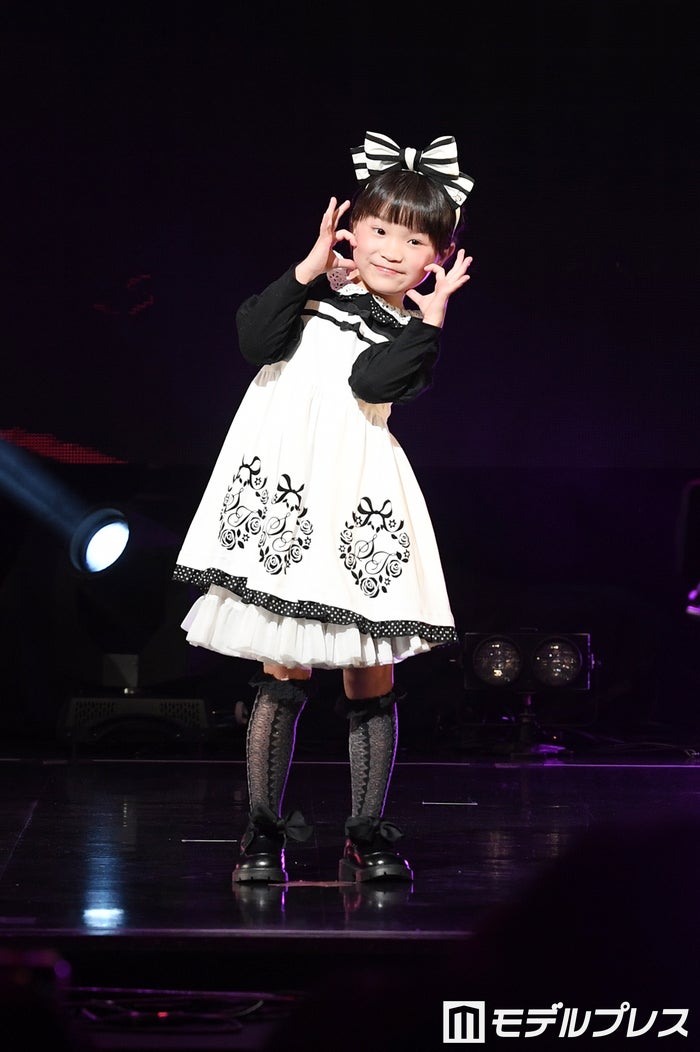 “ののちゃん” 村方乃々佳、ロリータコーデで雰囲気ガラリ「流石のポージング」「可愛い」と絶賛の声【学生ランウェイ】