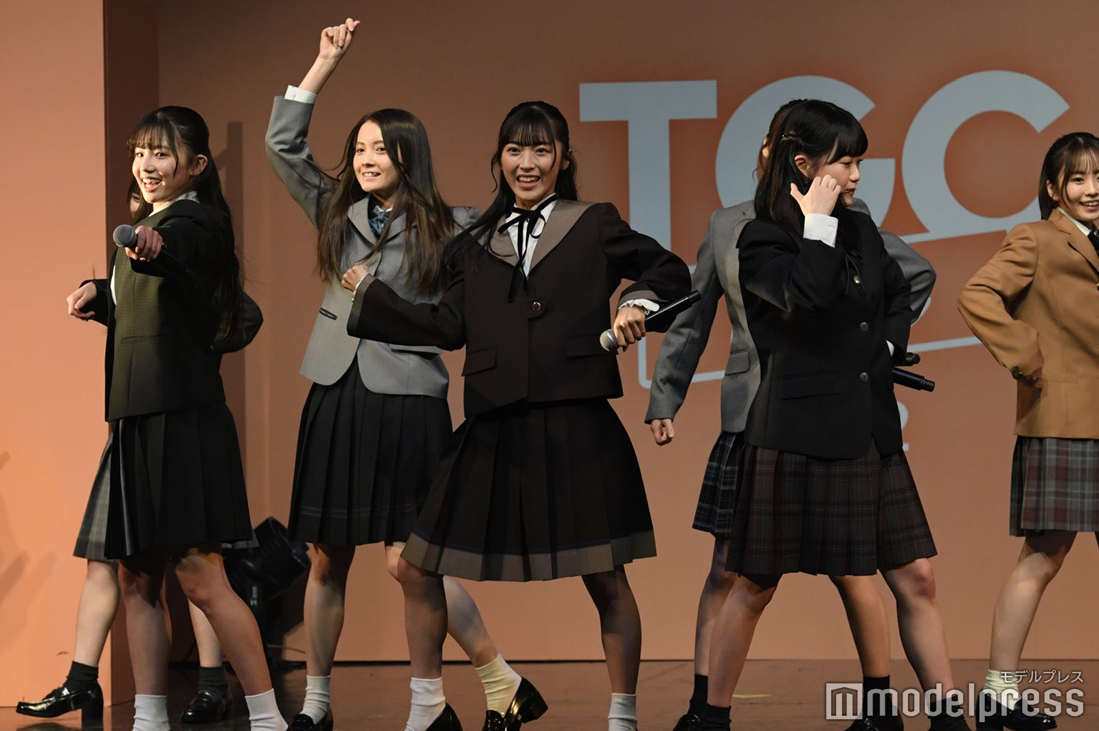 AKB48第17期生（C）モデルプレス