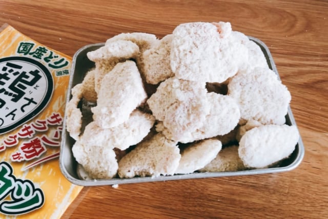 業務スーパー　鶏屋さんの冷凍チキンカツ 中身
