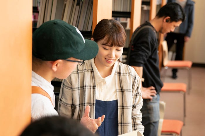 飯豊まりえ/「シライサン」メイキング写真(C)2020松竹株式会社