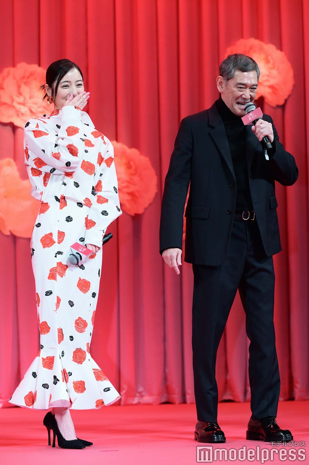 佐々木希、杉本哲太（C）モデルプレス