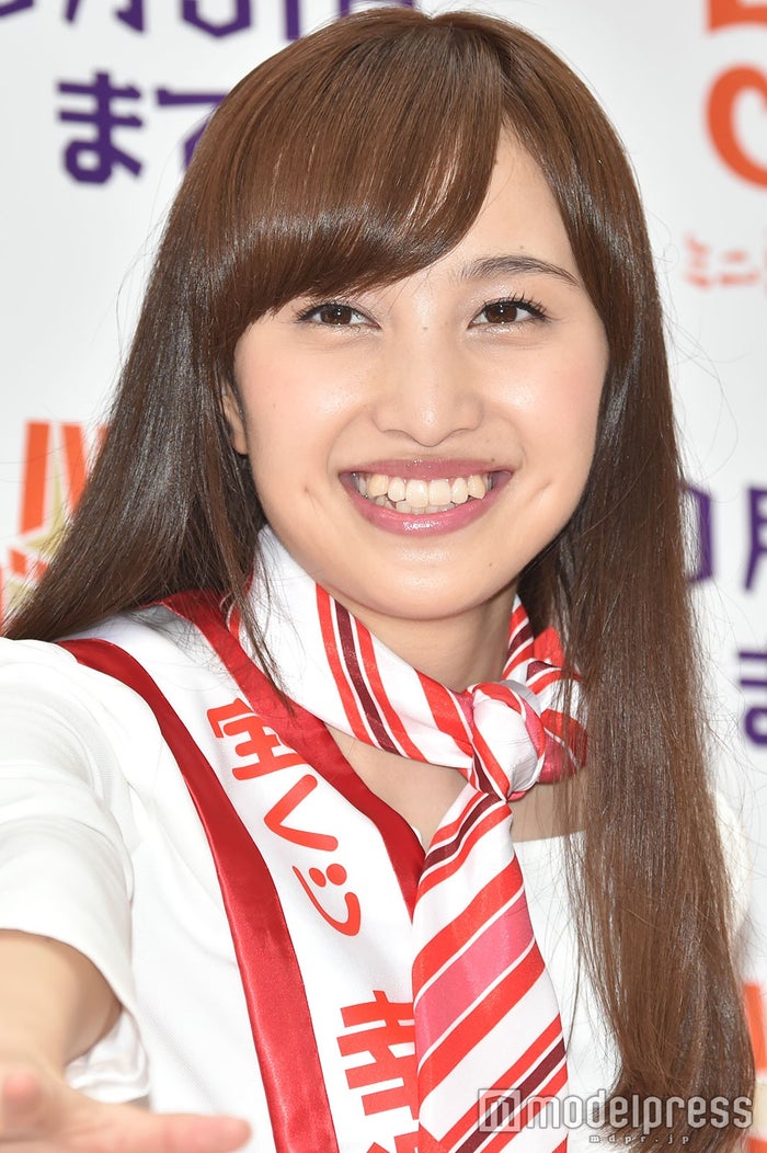 ももクロ百田夏菜子に高城れにが甘える ラブラブ動画 が 完全にカップル 破壊力抜群 と反響殺到 モデルプレス ももクロ百田夏菜子に高城れにが甘える ラブラブ動画 が 完全にカップル 破壊力抜群 と反響殺到 モデルプレス