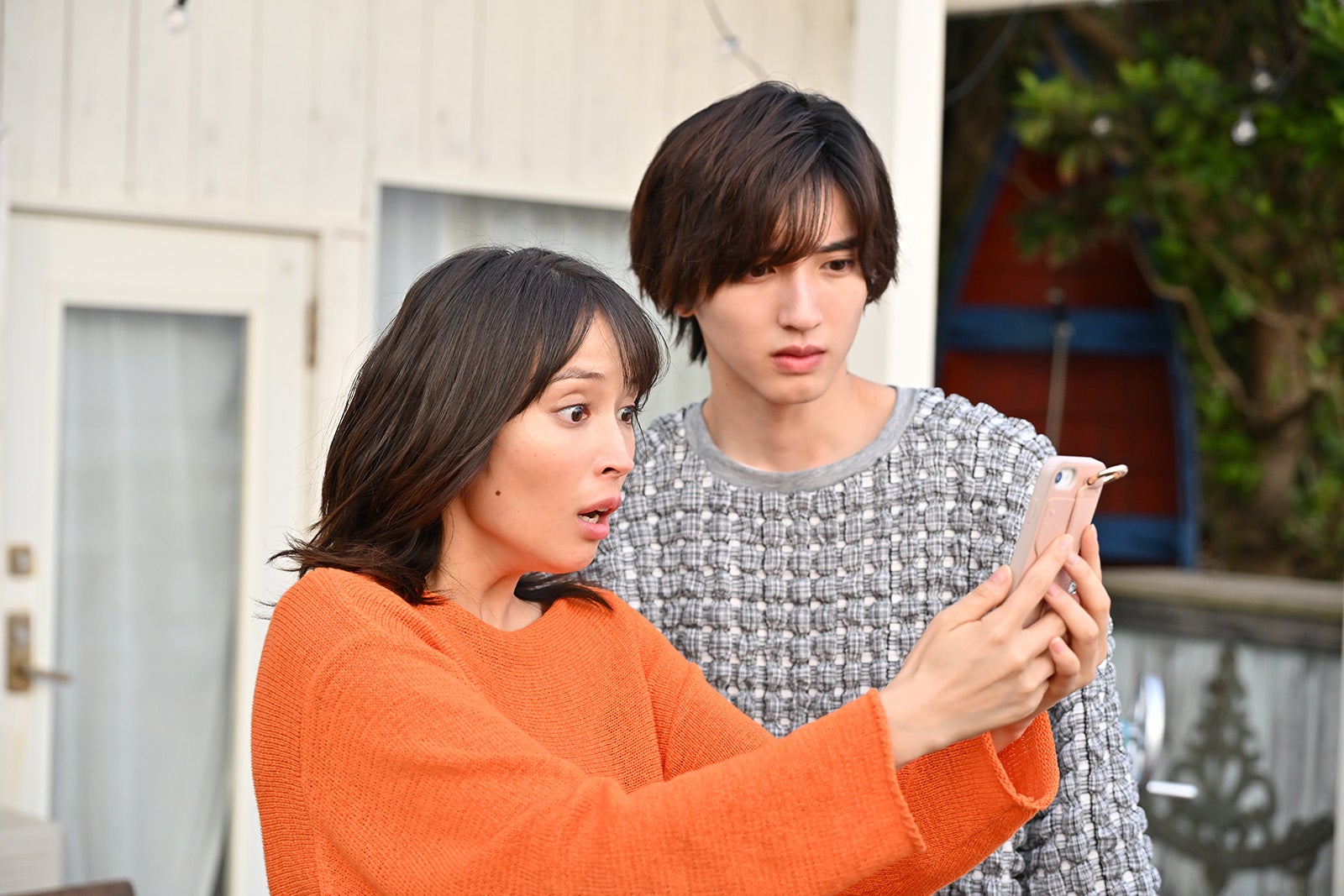 広瀬アリス、道枝駿佑（C）TBS