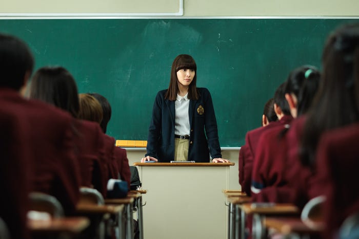 広瀬アリス「なんで私が神説教」第2話(C)日本テレビ