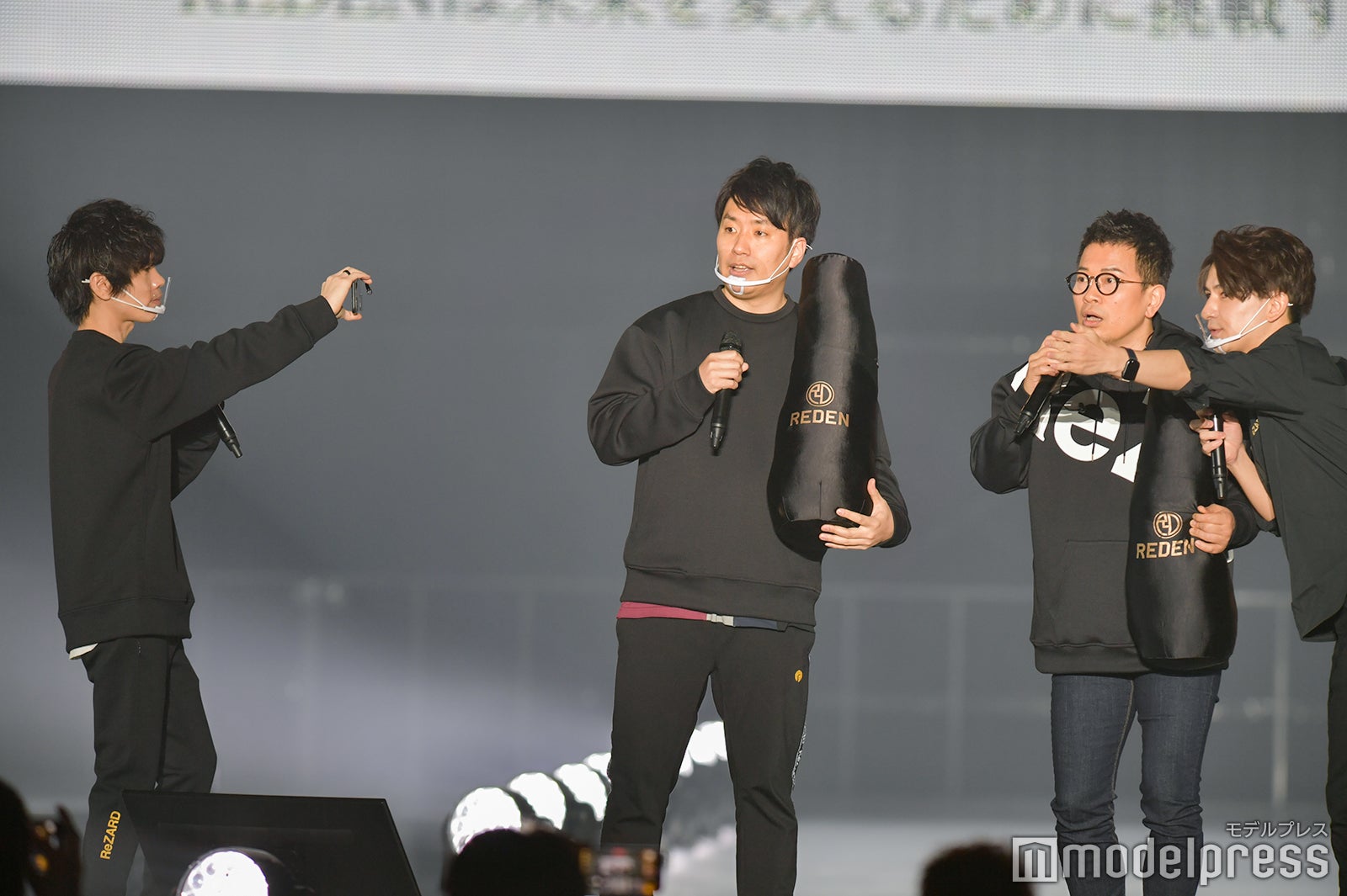 （C）モデルプレス