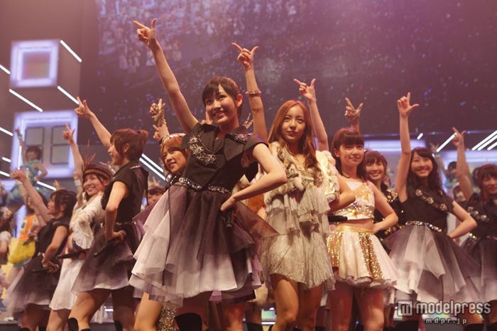 AKB48(C)AKS