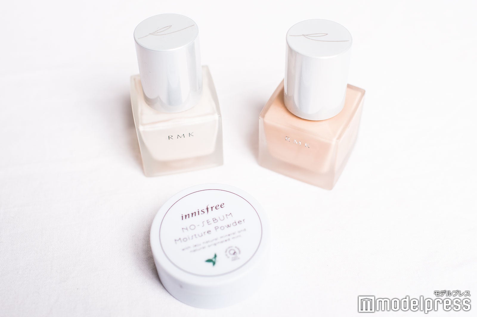 黒木ひかりのメイクポーチ：ベースメイク （C）モデルプレス