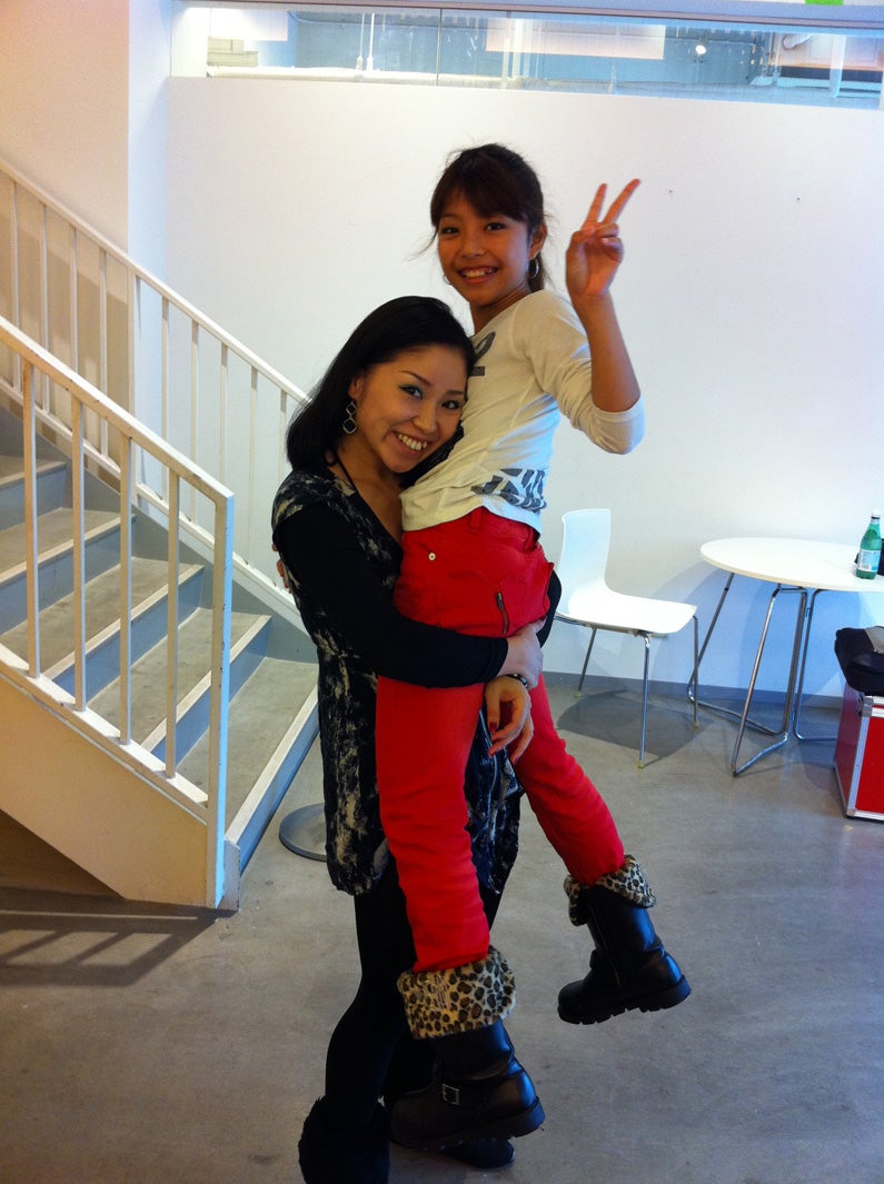 ダンスの先生に会いに行ったNono（提供画像）