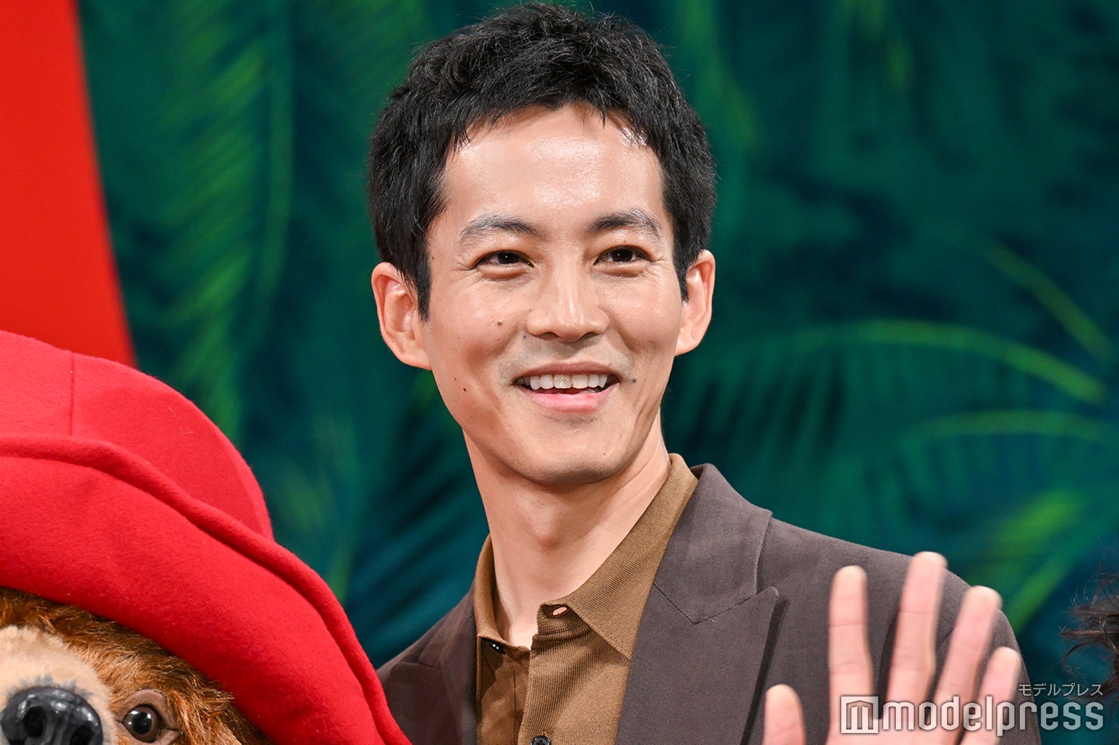 松坂桃李、4月1日の撮影初日にハプニング 「気が気じゃなかった」【パディントン 消えた黄金郷の秘密】