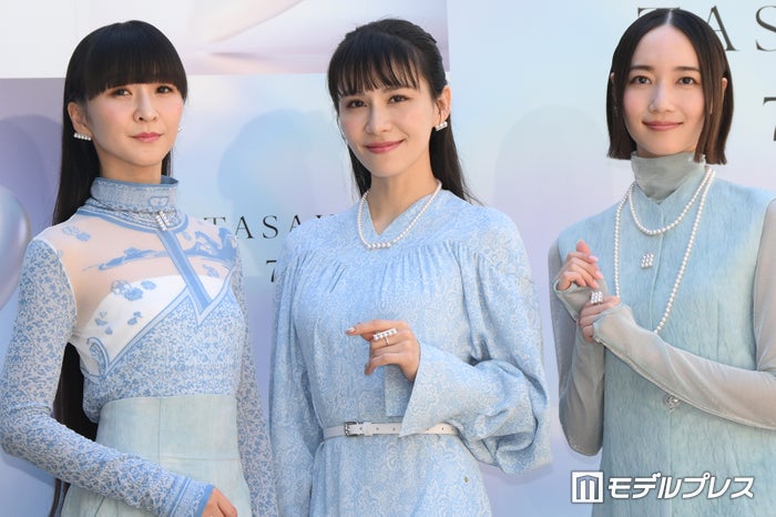 Perfume、ブルードレス姿で透明感溢れる「3人で旅行にいきたい」【TASAKI FLOATING SHELL】
