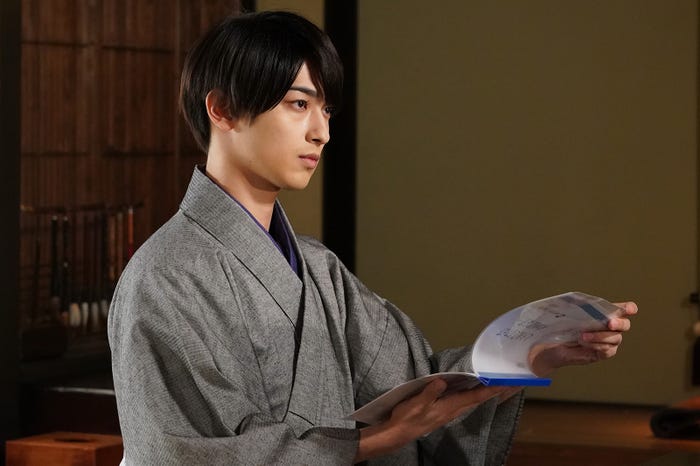 横浜流星「私たちはどうかしている」第4話より(C)日本テレビ