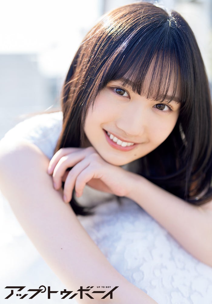 日向坂46藤嶌果歩、色白素肌輝く 無邪気で愛らしい姿披露