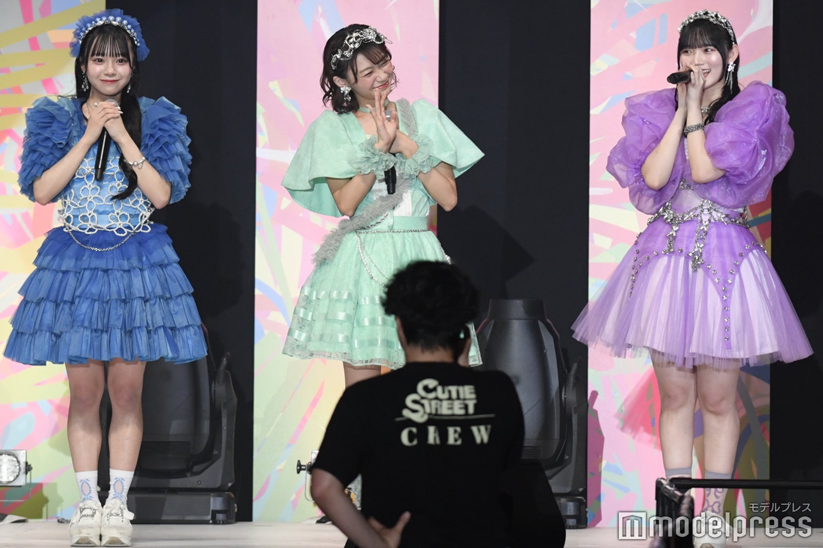 増田彩乃、板倉可奈、真鍋凪咲（C）モデルプレス