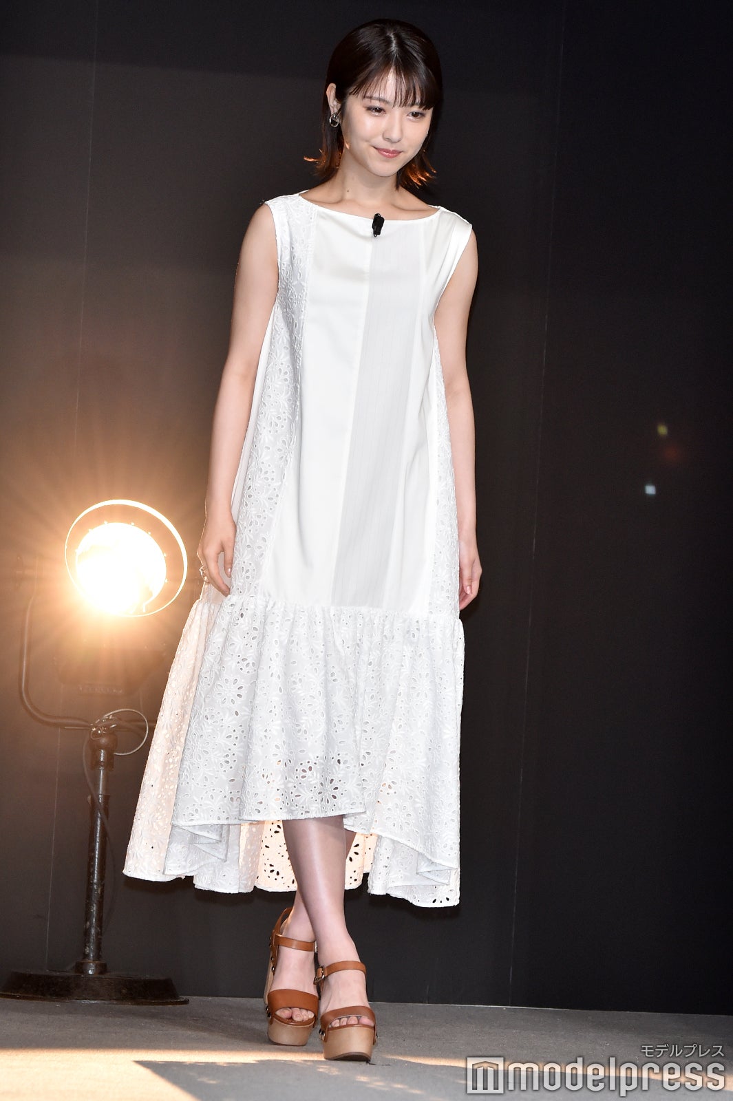 浜辺美波（C）モデルプレス