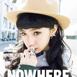 中田クルミの初のセルフプロデュースBOOK「NOWHERE」（宝島社、2014年3月14日発売）