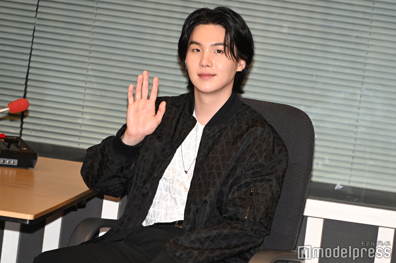 SUGA（C）モデルプレス