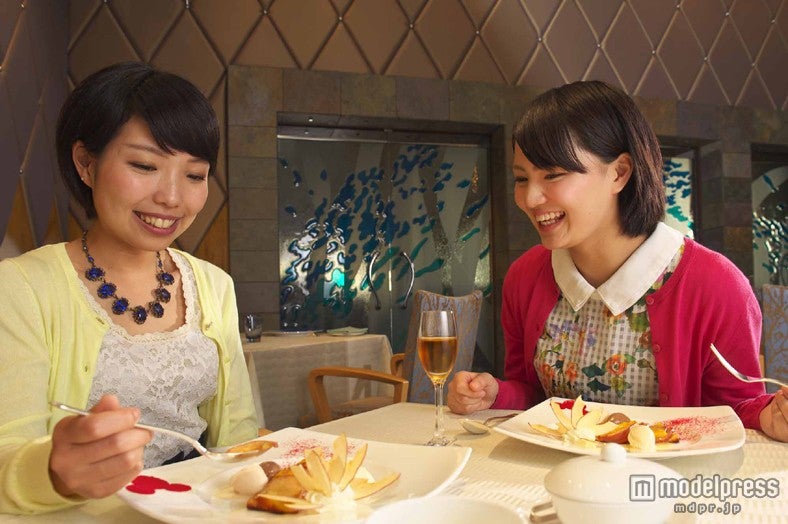 ディズニー、魅惑のデザートを楽しめる新コース登場