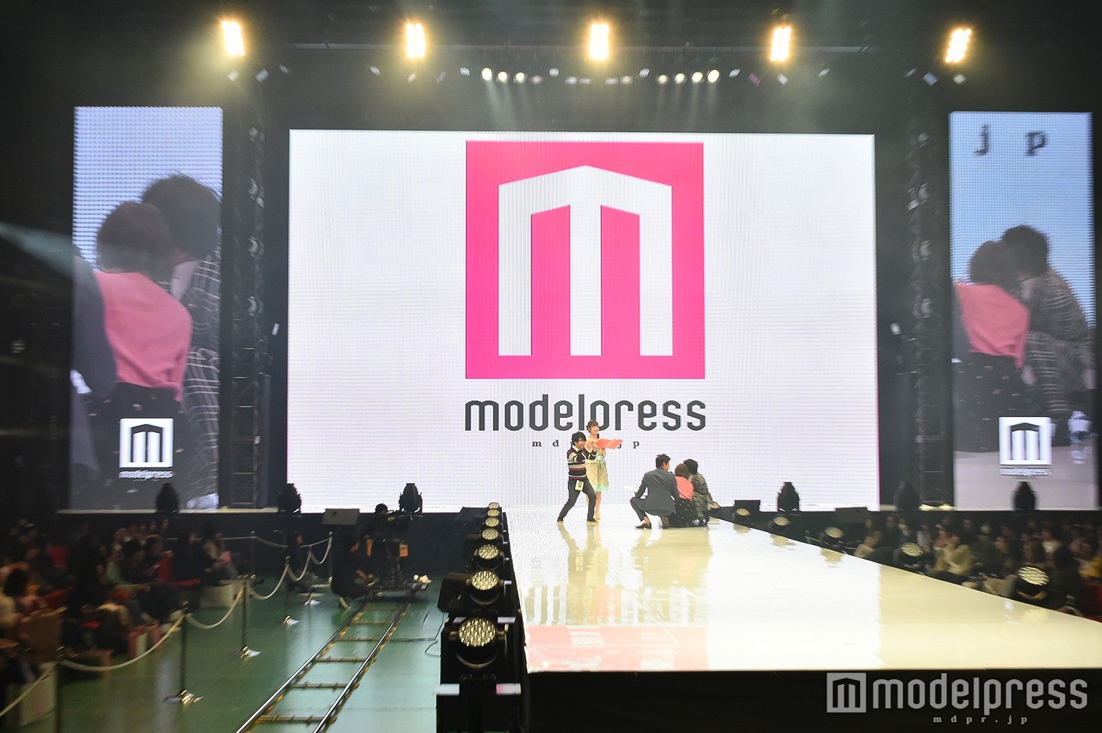 （C）モデルプレス