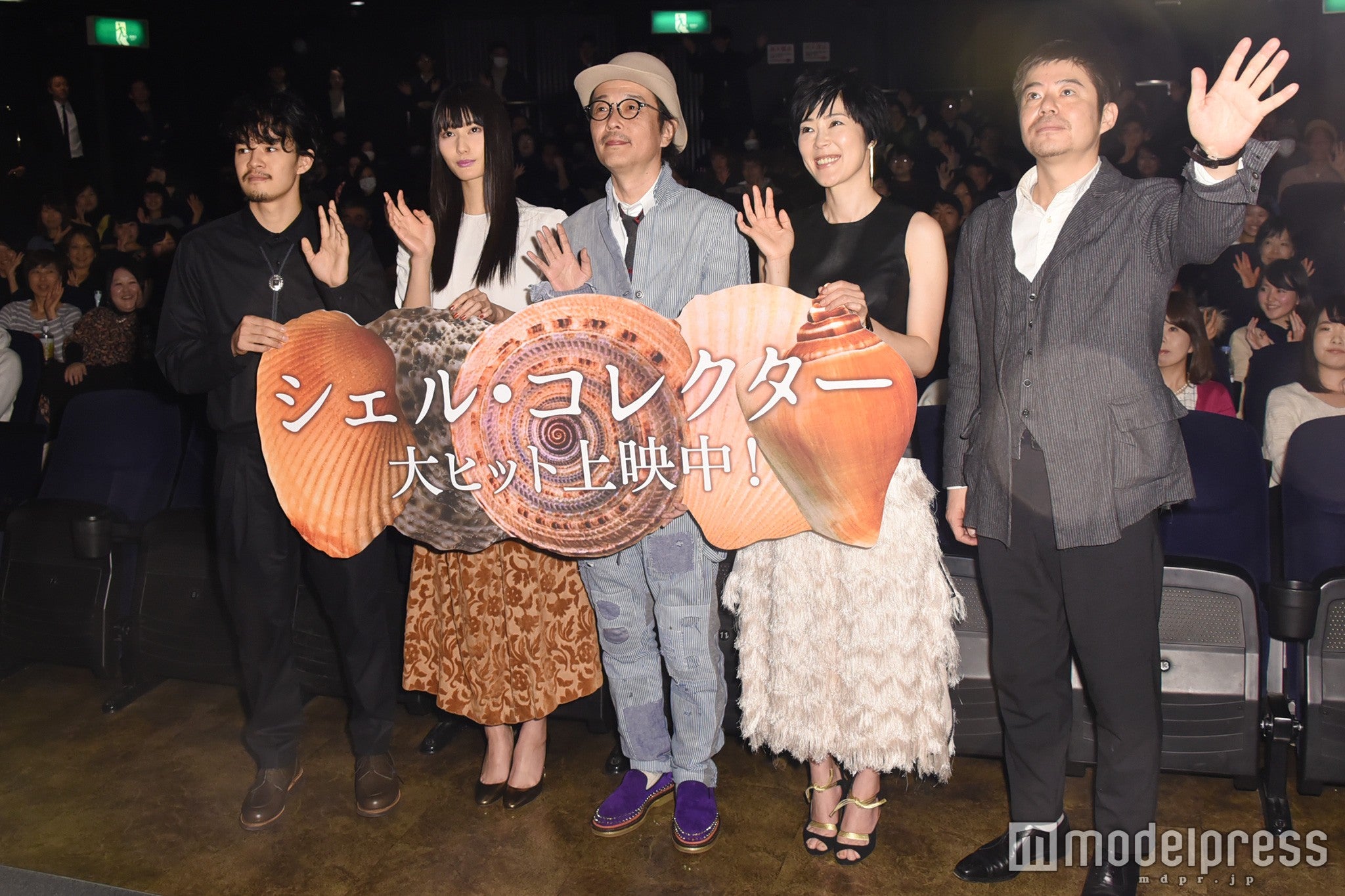 映画「シェル・コレクター」初日舞台挨拶／池松壮亮、橋本愛、リリー・フランキー、寺島しのぶ、坪田義史監督（C）モデルプレス