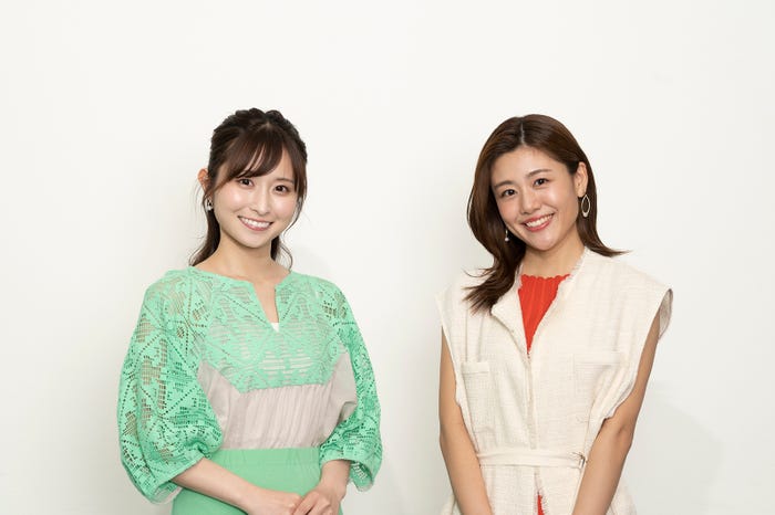 佐藤佳奈アナウンサー、澤口実歩アナウンサー(C)読売テレビ