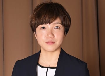 金メダリスト小平奈緒さん「記録は歴史をつなぐためにある」自身の五輪記録更新を祝福「ようやくバトンが」現在はカフェオープン
