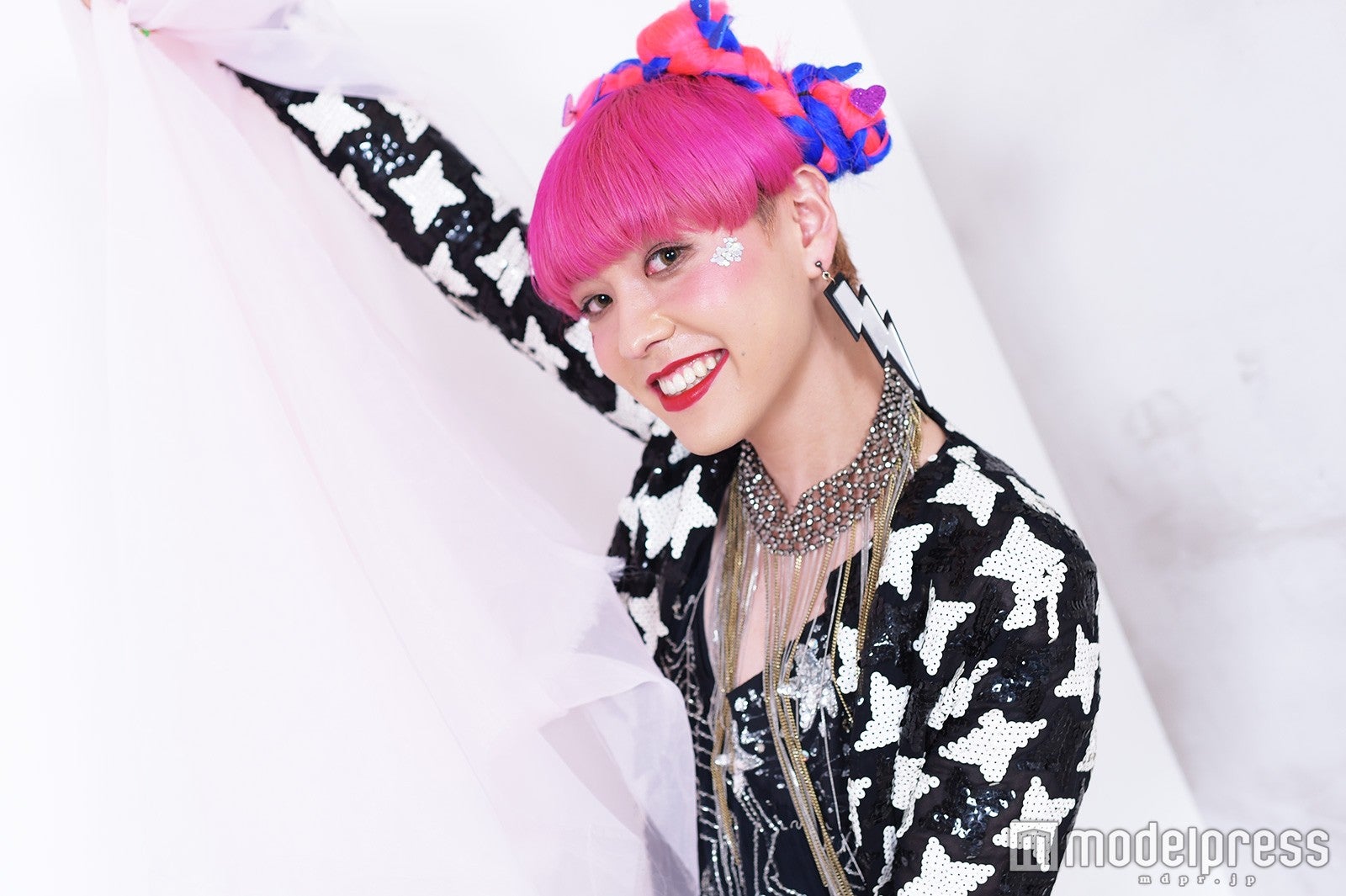 新世代おネエ”ぺえ、涙でイケメン同居人との関係を語る「この調子だと