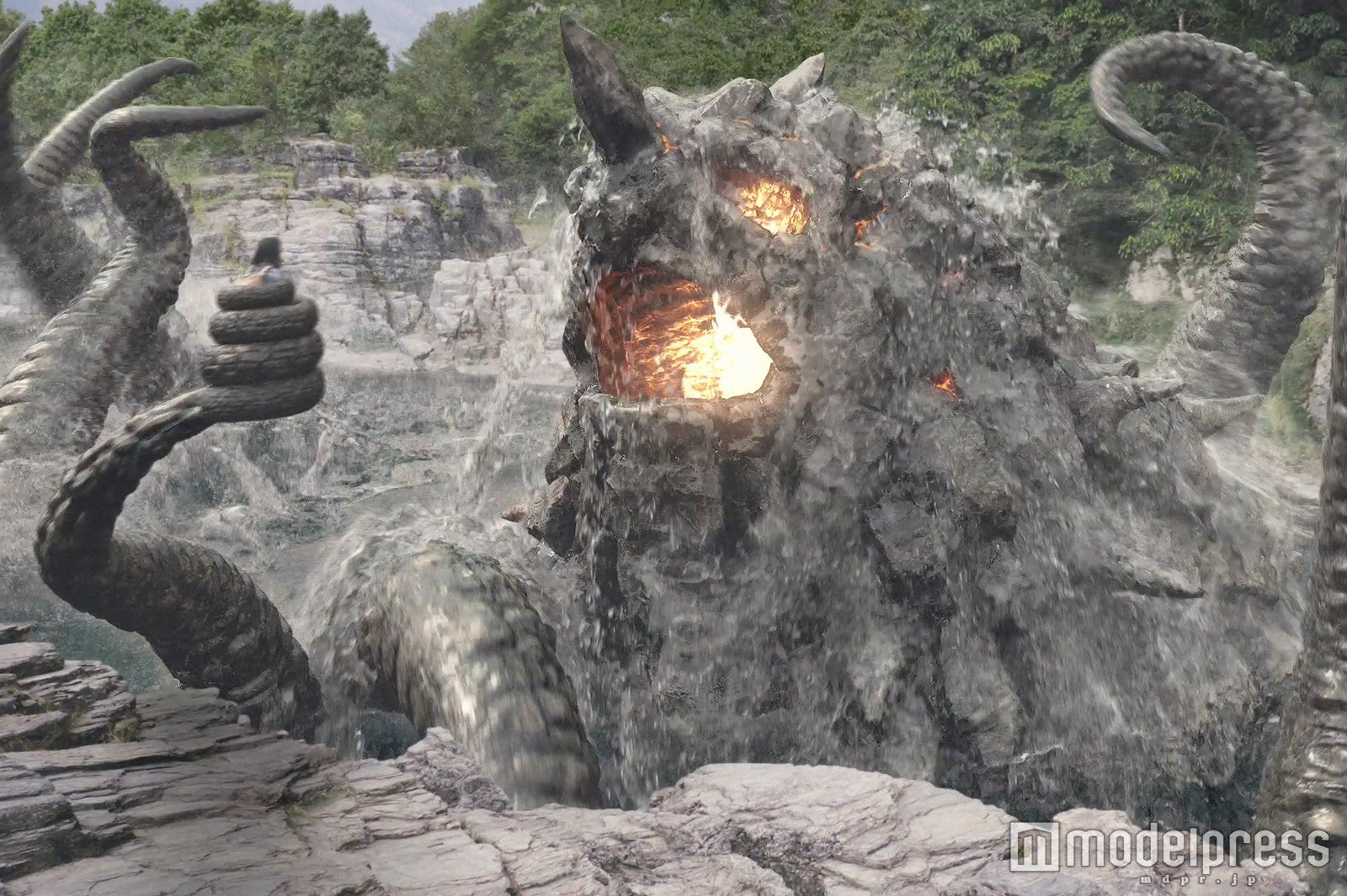 秩父の天然記念物や神社が登場／画像提供：西武鉄道