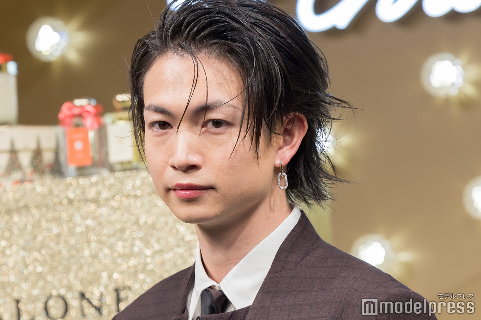 綱啓永（C）モデルプレス