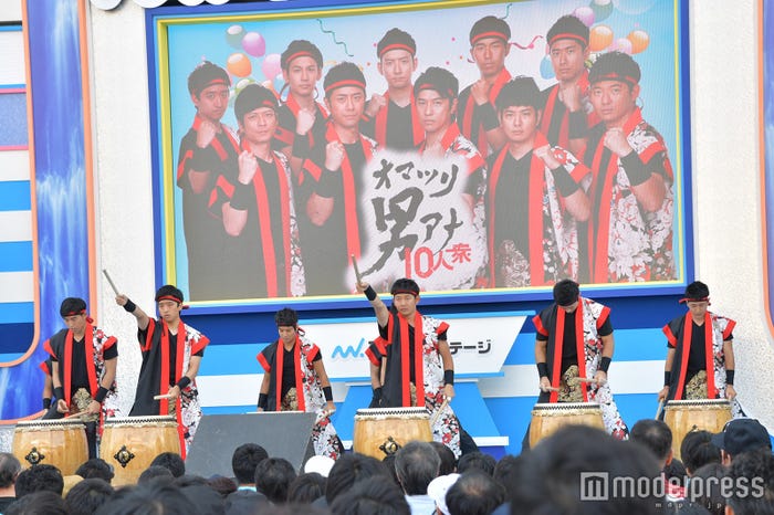 「オマツリ男アナ10人衆」によるパフォーマンス (C)モデルプレス