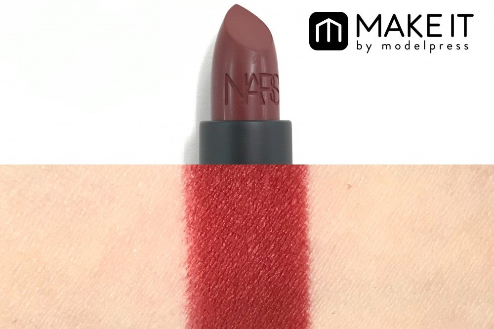 NARS リップスティック／2970／3,300円（税抜） (C)メイクイット