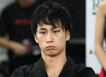 「めっちゃ可愛いじゃないですか！」BD王者が電撃結婚発表 美人妻との幸せいっぱい2ショット投稿で反響「綺麗な奥さんを」「美男美女」