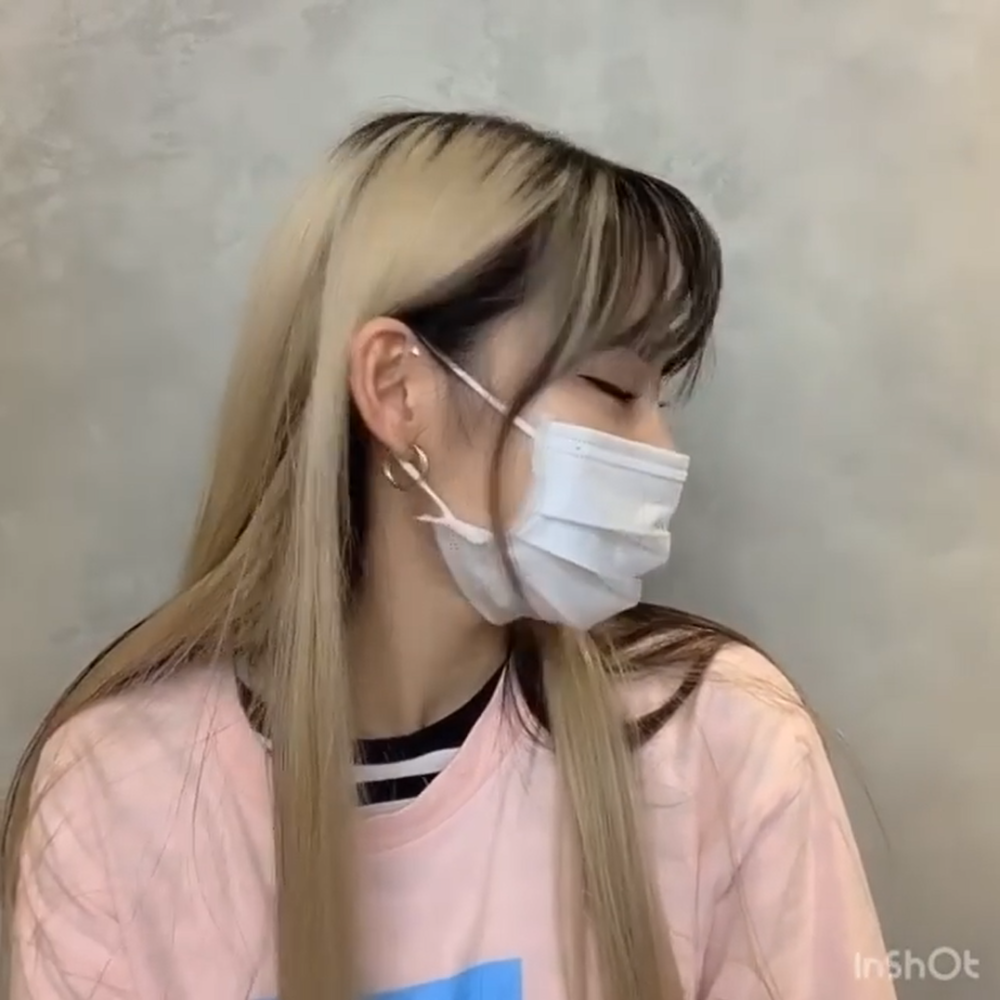 メッシュ入りでかわいいシースルーバング