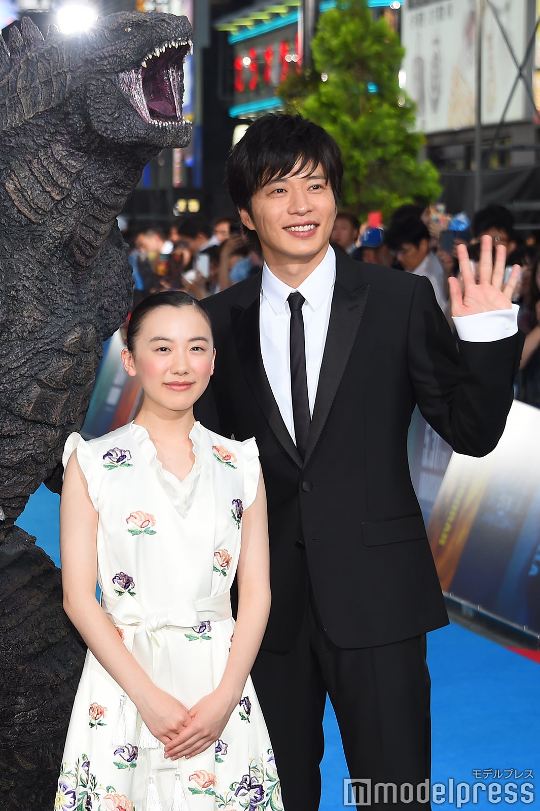 親子役を演じた芦田愛菜＆田中圭（C）モデルプレス