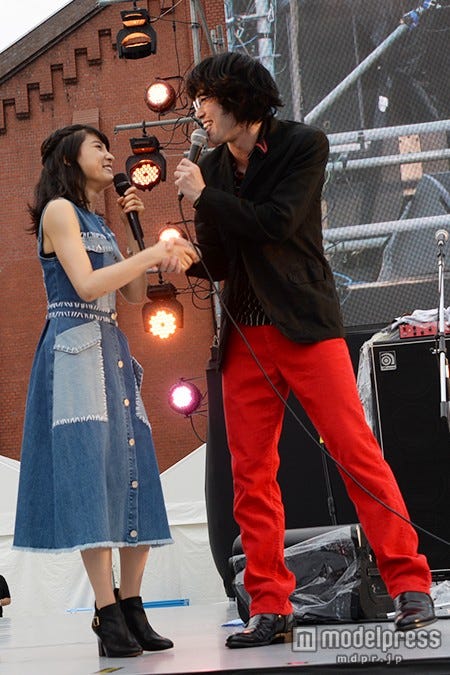 土屋太鳳、渡辺大知