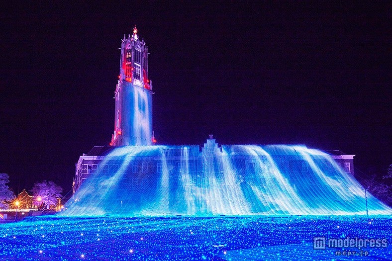 光の滝／画像提供：ハウステンボス