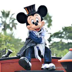 ミッキーマウス／「ミッキーのグリーティングパレード・ウィズ・ヴィランズ」（C）モデルプレス（C）Disney