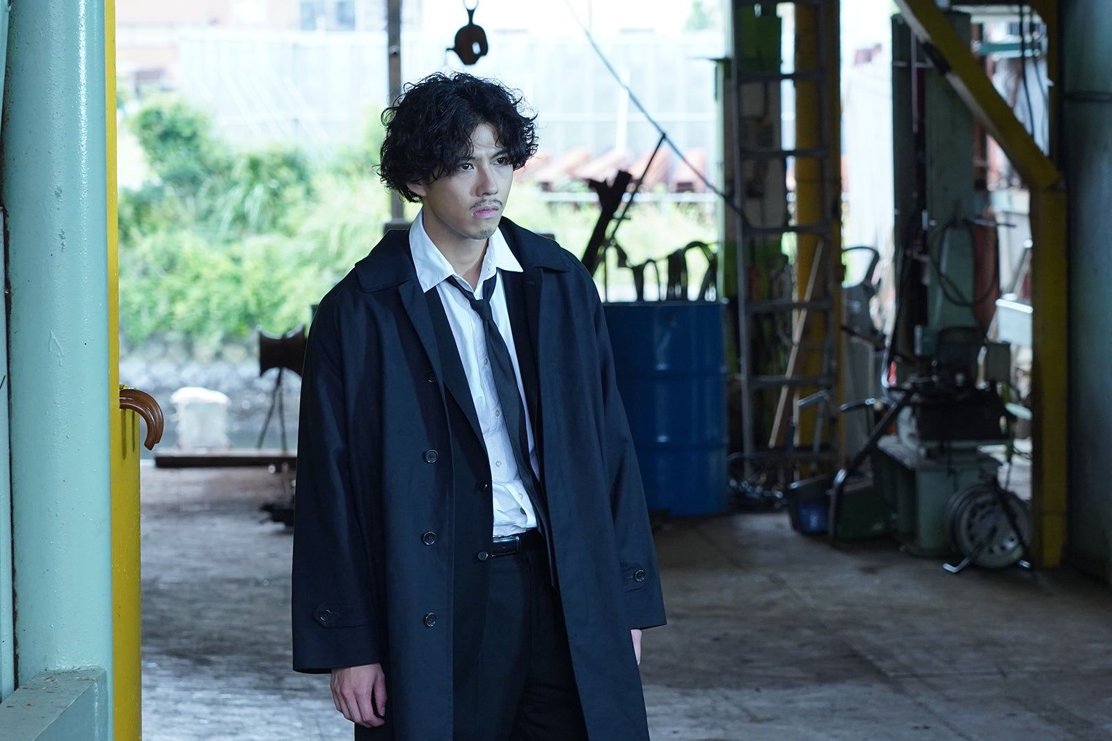 賀来賢人／「ニッポンノワール―刑事Yの反乱―」第1話より（C）日本テレビ