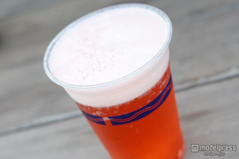 「ビアカクテル（ピーチ）」￥680／バーナクル・ビルズ